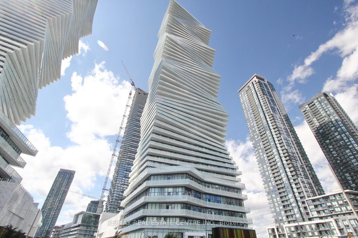 3900 Confederation Parkway Unit 3602 - home for sale in Mississauga, Ontario