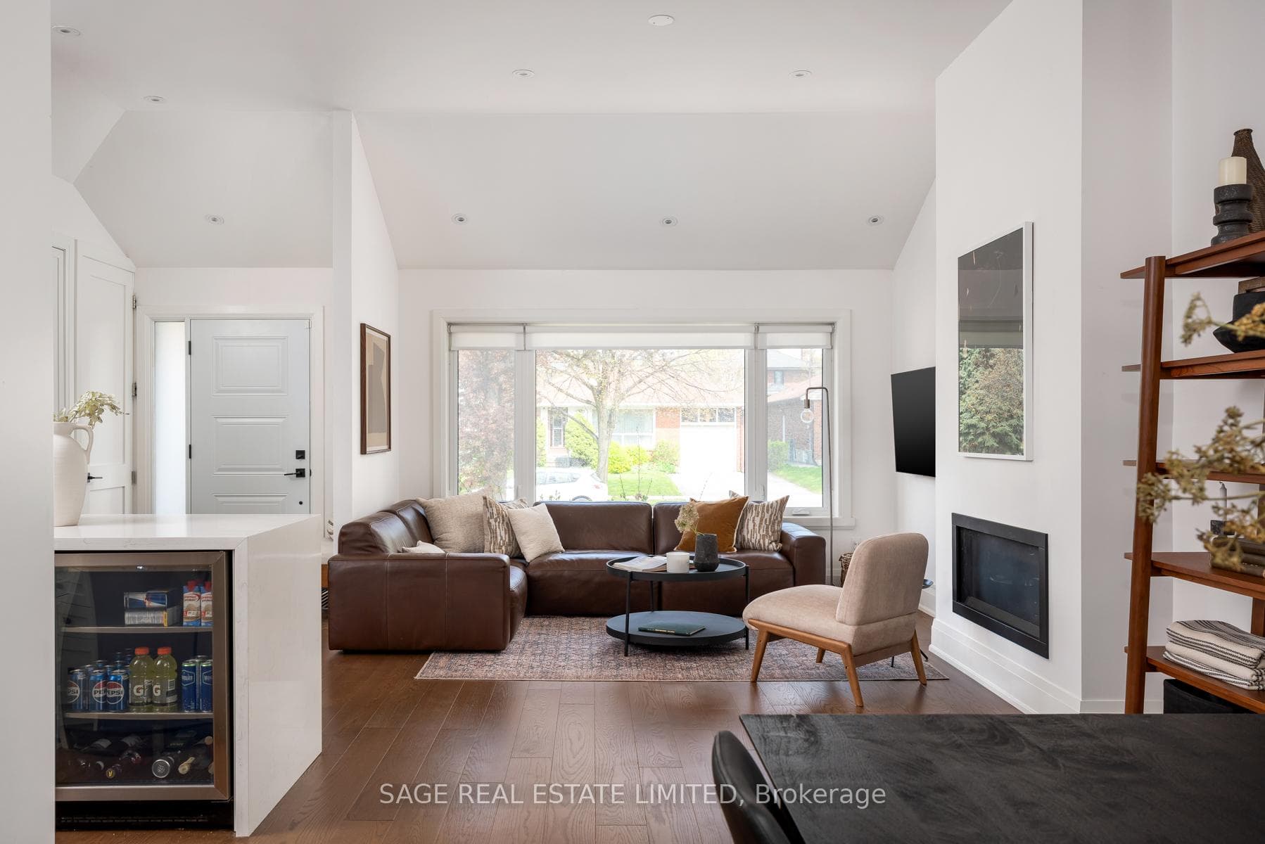7 Rathgar Avenue - Detached photo 11 of 38 in Etobicoke (Islington / Rexdale), Ontario