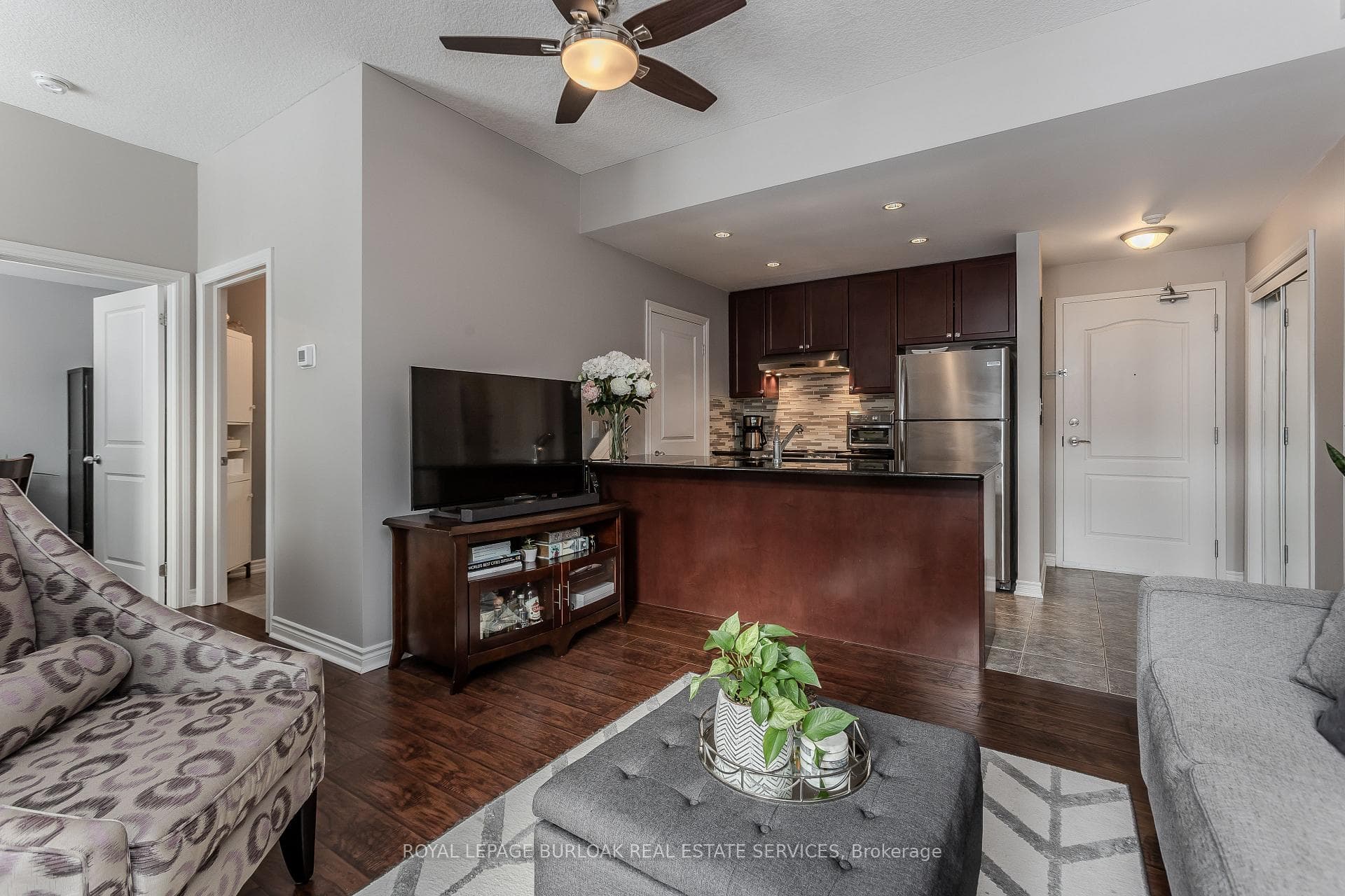 5327 Upper Middle Road Unit 205 - Condo photo 11 of 25 in Burlington, Ontario