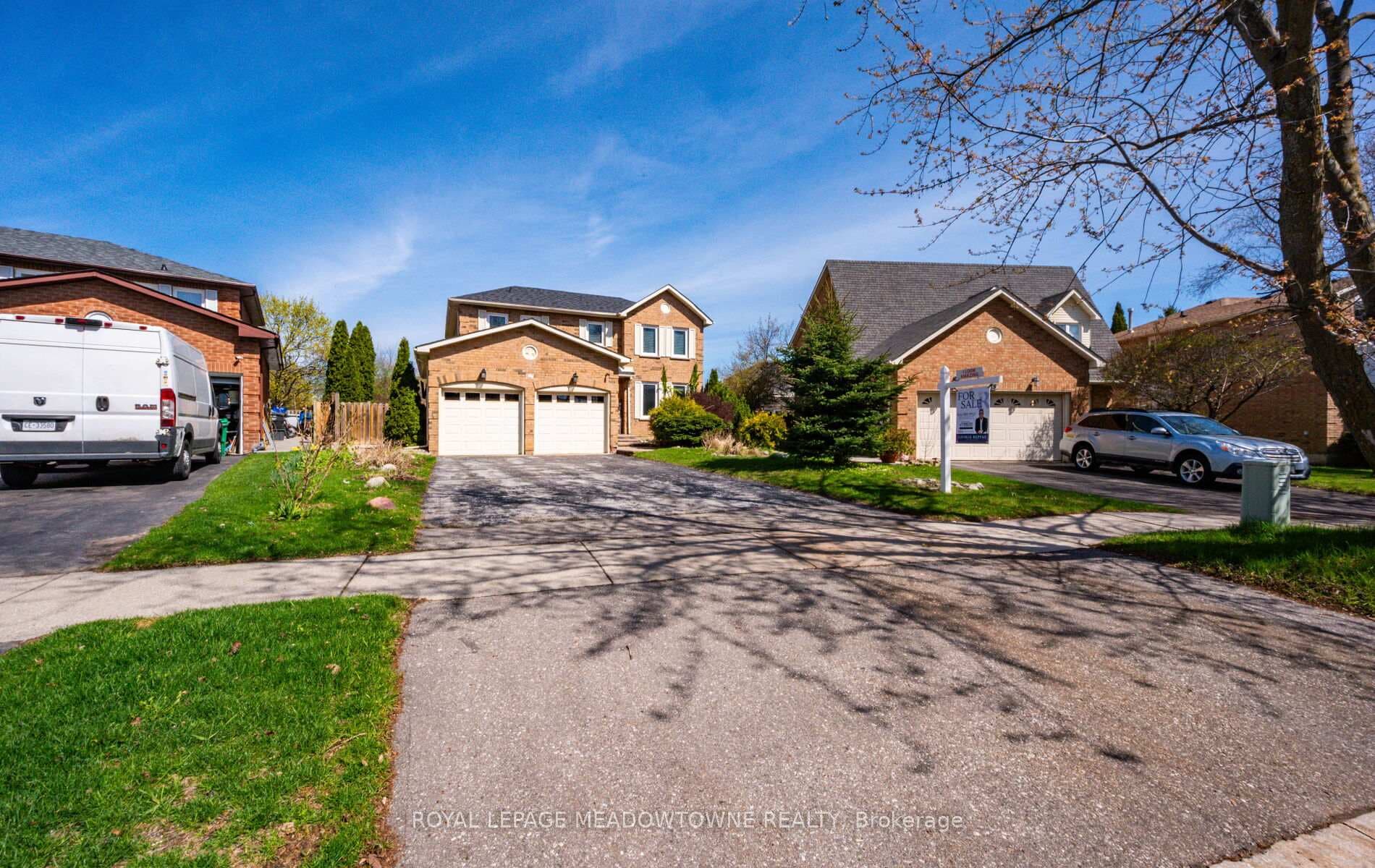 16 Cox Crescent - Detached photo 2 of 41 in Brampton, Ontario