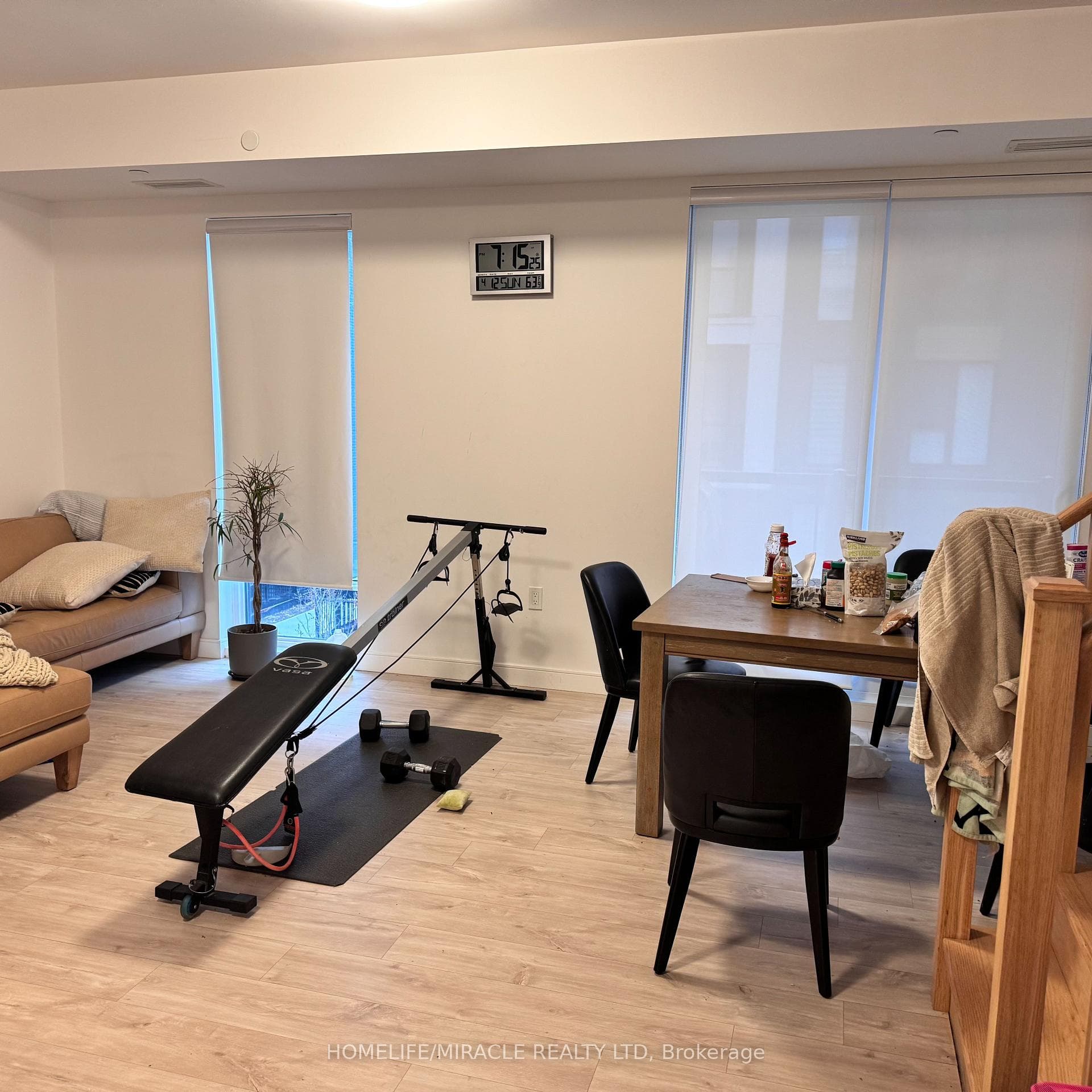 176 Clonmore Drive Unit 4 - Condo photo 6 of 8 in Birch Cliff / Cliffside, Ontario