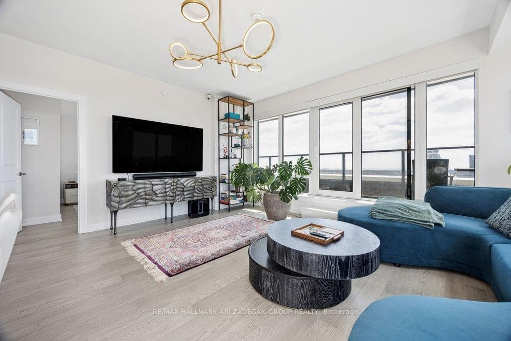 3200 William Coltson Avenue Unit 1302 - Condo photo 6 of 49 in Oakville, Ontario