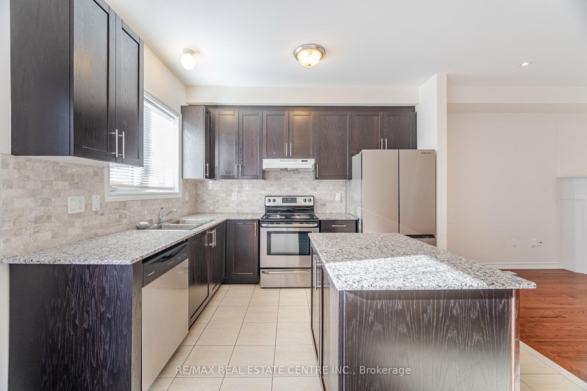 11 Yately Street - Townhouse photo 10 of 29 in Brampton, Ontario