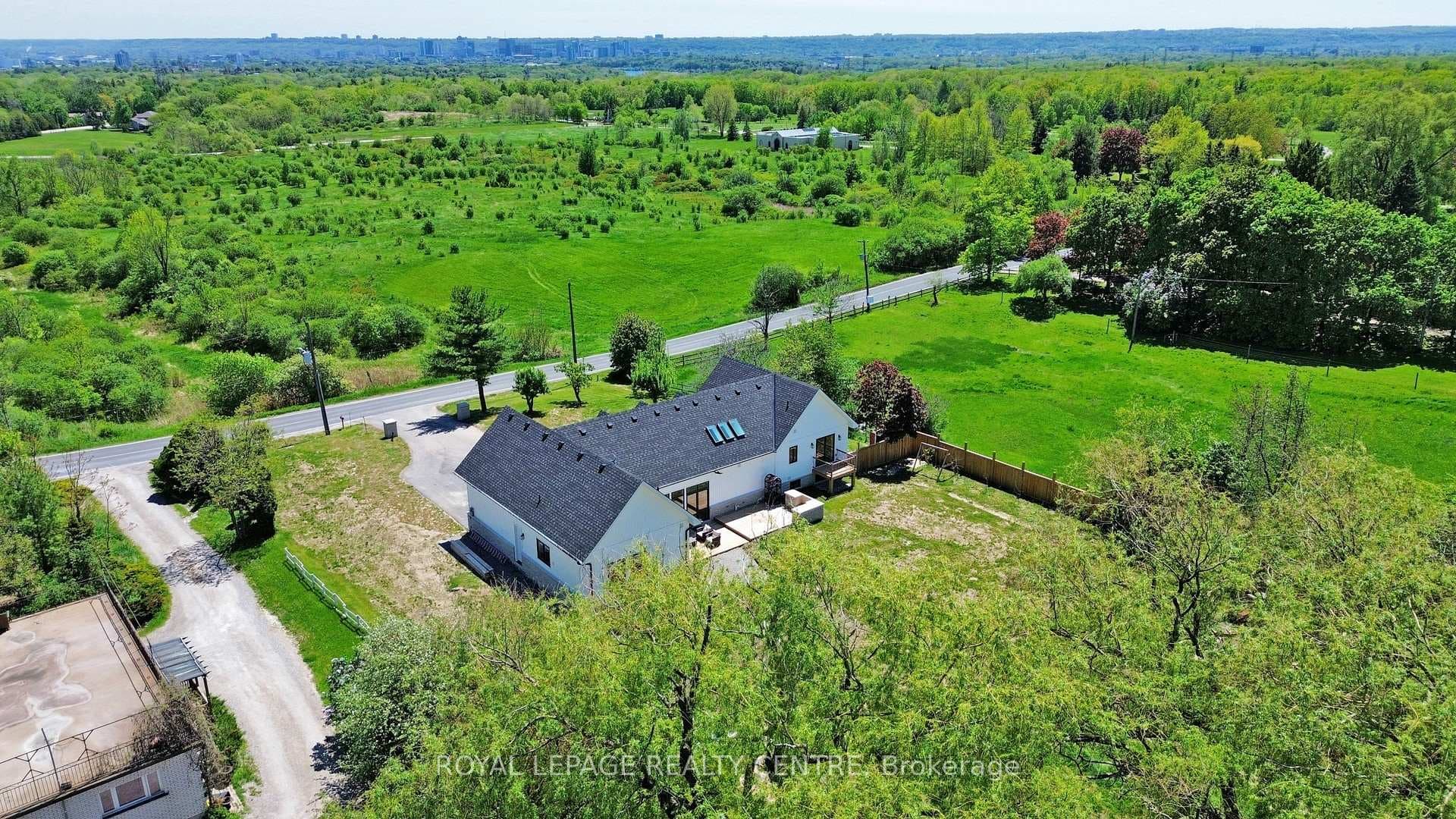 521 Old York Road - Detached photo 47 of 49 in Burlington, Ontario