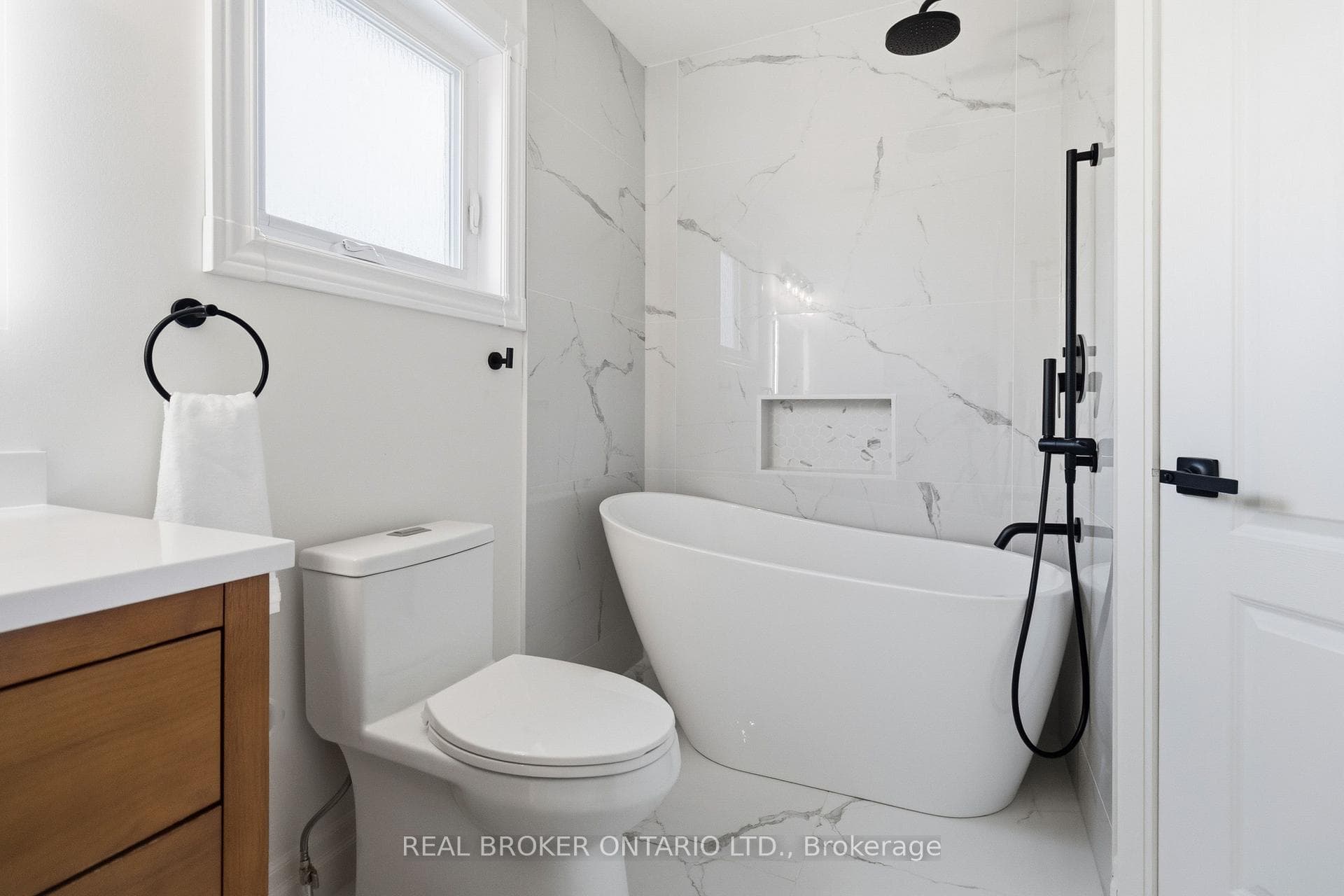 5048 HASWELL Lane - Semi-Detached photo 42 of 49 in Burlington, Ontario