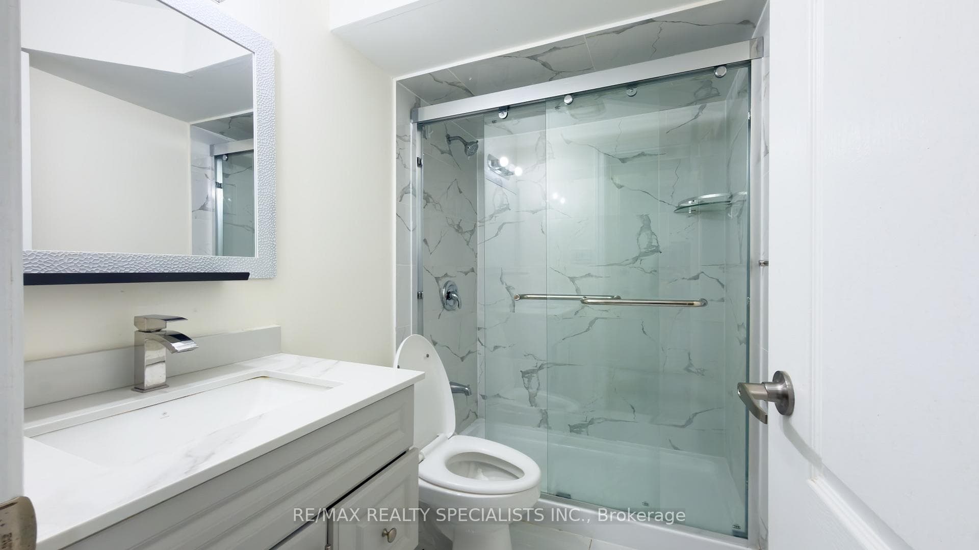 602 Queen Mary Drive Unit Lower - Detached photo 9 of 11 in Brampton, Ontario