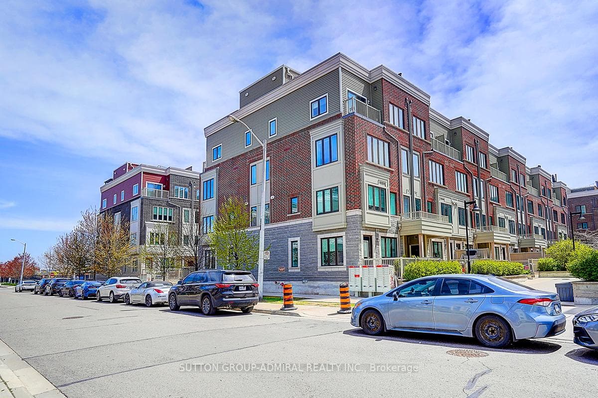 85 Eastwood Park Gardens Unit 18 - Condo photo 1 of 33 in Liberty Village / Parkdale / South Parkdale, Ontario