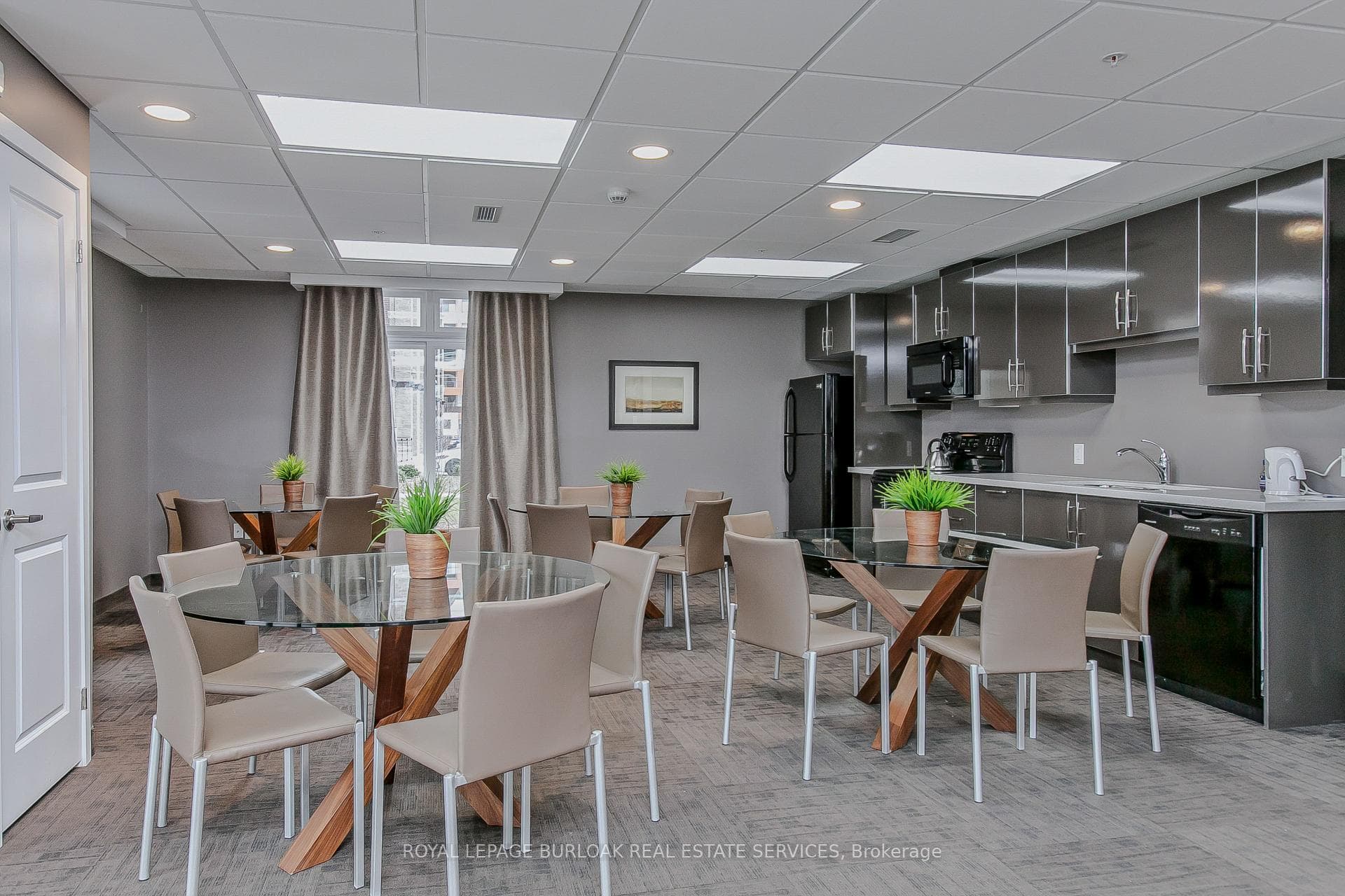 5010 Corporate Drive Unit 307 - Condo photo 20 of 30 in Burlington, Ontario