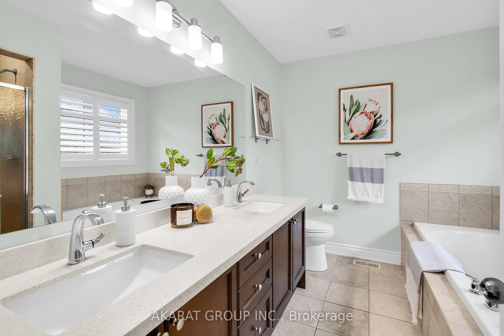 2376 Brockberry Crescent - Detached photo 26 of 50 in Oakville, Ontario