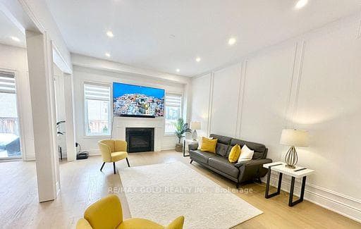 469 Threshing Mill Boulevard - Detached photo 12 of 45 in Oakville, Ontario