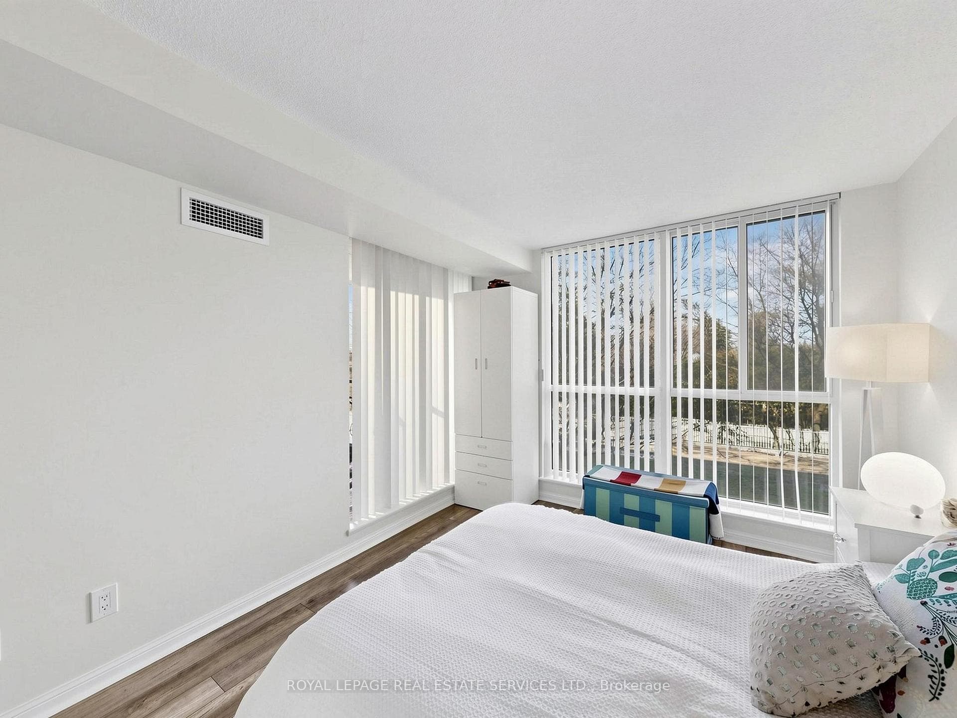 398 Eglinton Avenue Unit 203 - Condo photo 27 of 45 in Leaside / Davisville, Ontario