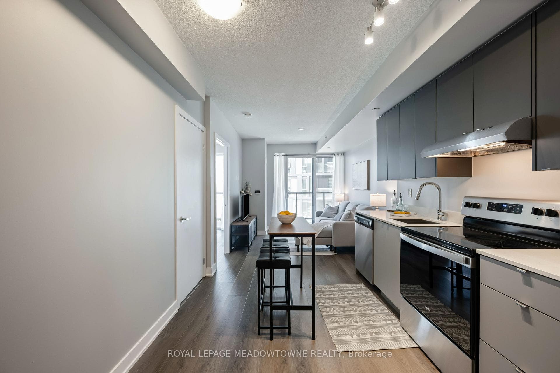 3200 Dakota Common Unit B602 - Condo photo 8 of 31 in Burlington, Ontario
