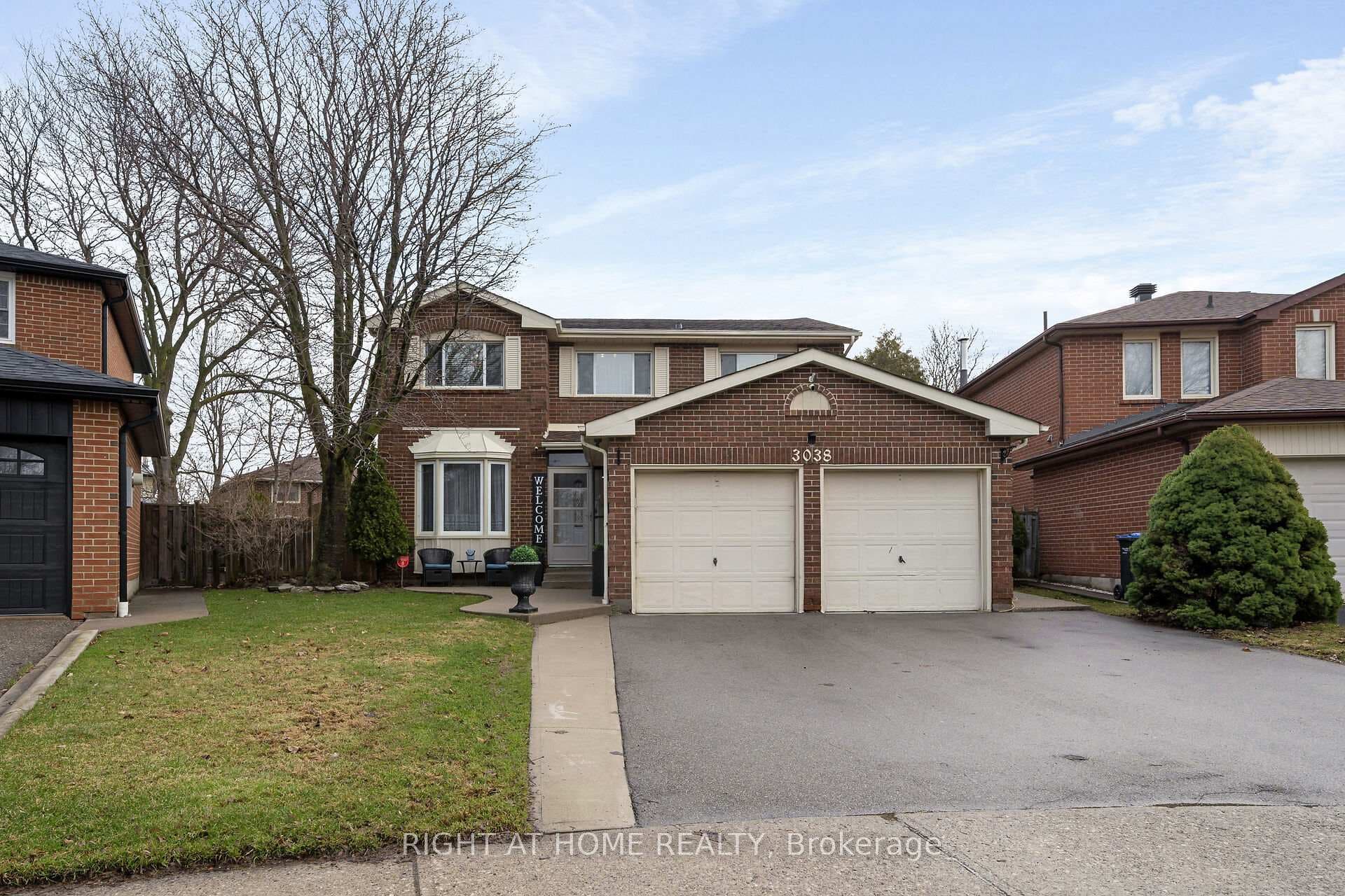 3038 Hillis Court - Detached for sale in Applewood, Ontario