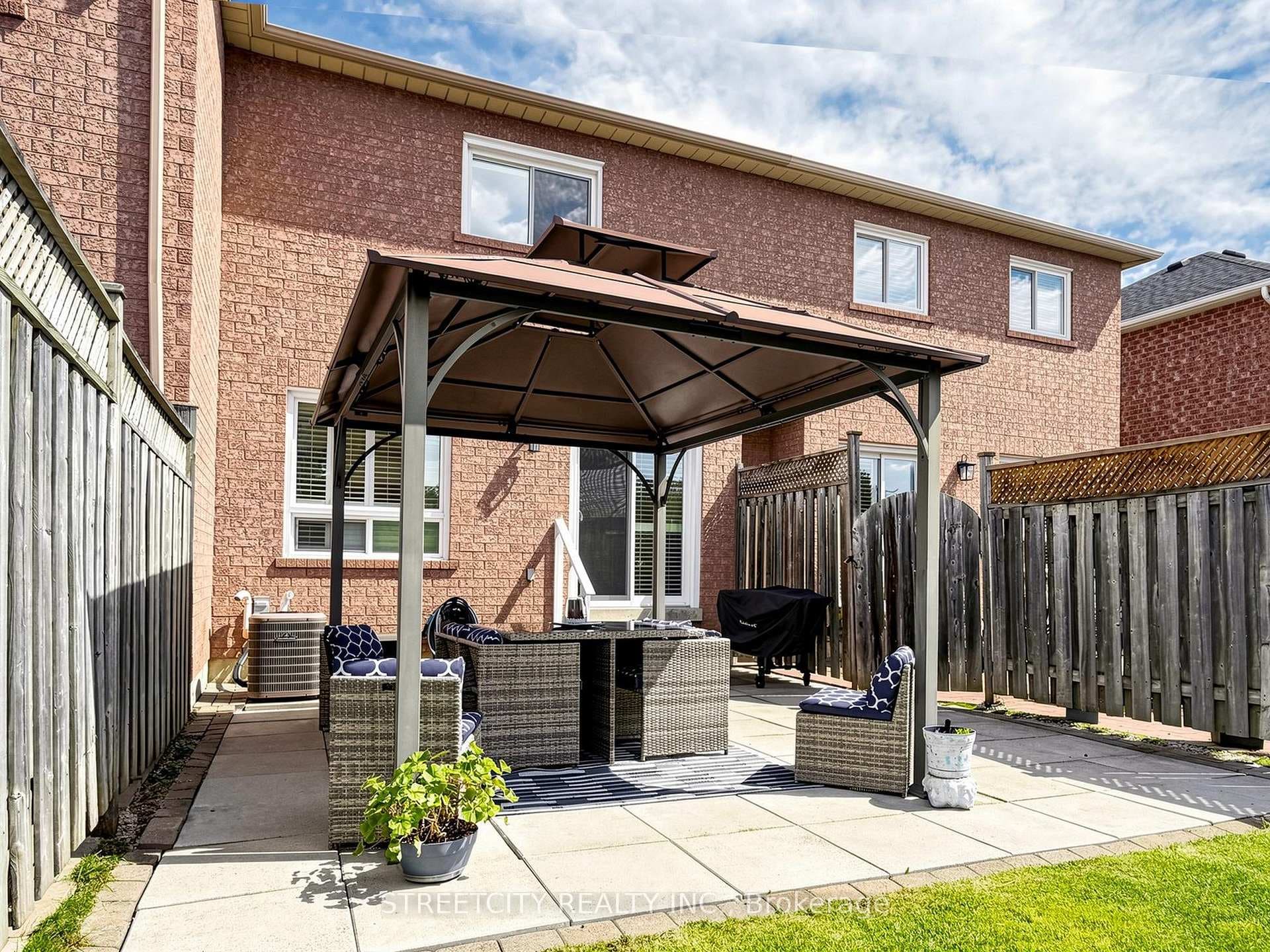 78 Waterbury Street - Townhouse photo 46 of 50 in Caledon, Ontario