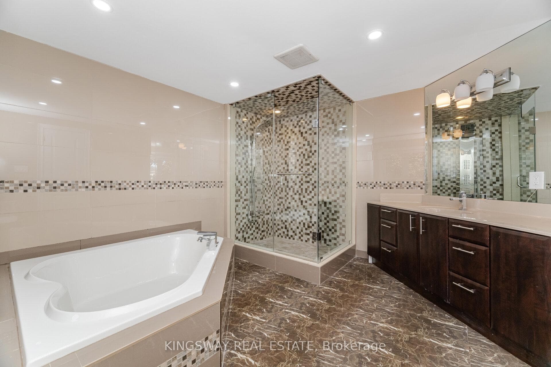 1008 Ceremonial Drive - Detached photo 36 of 48 in Mississauga, Ontario
