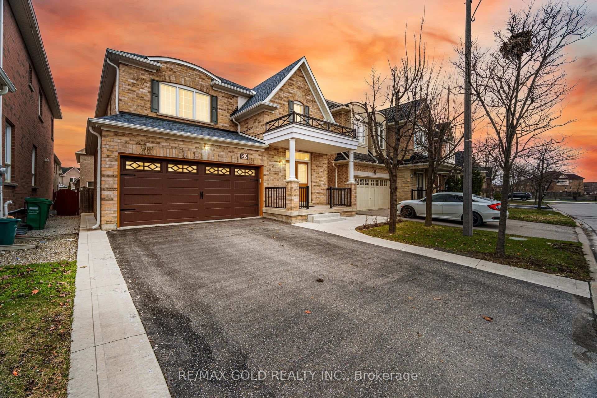 52 Watsonbrook Drive - home for sale in Brampton, Ontario