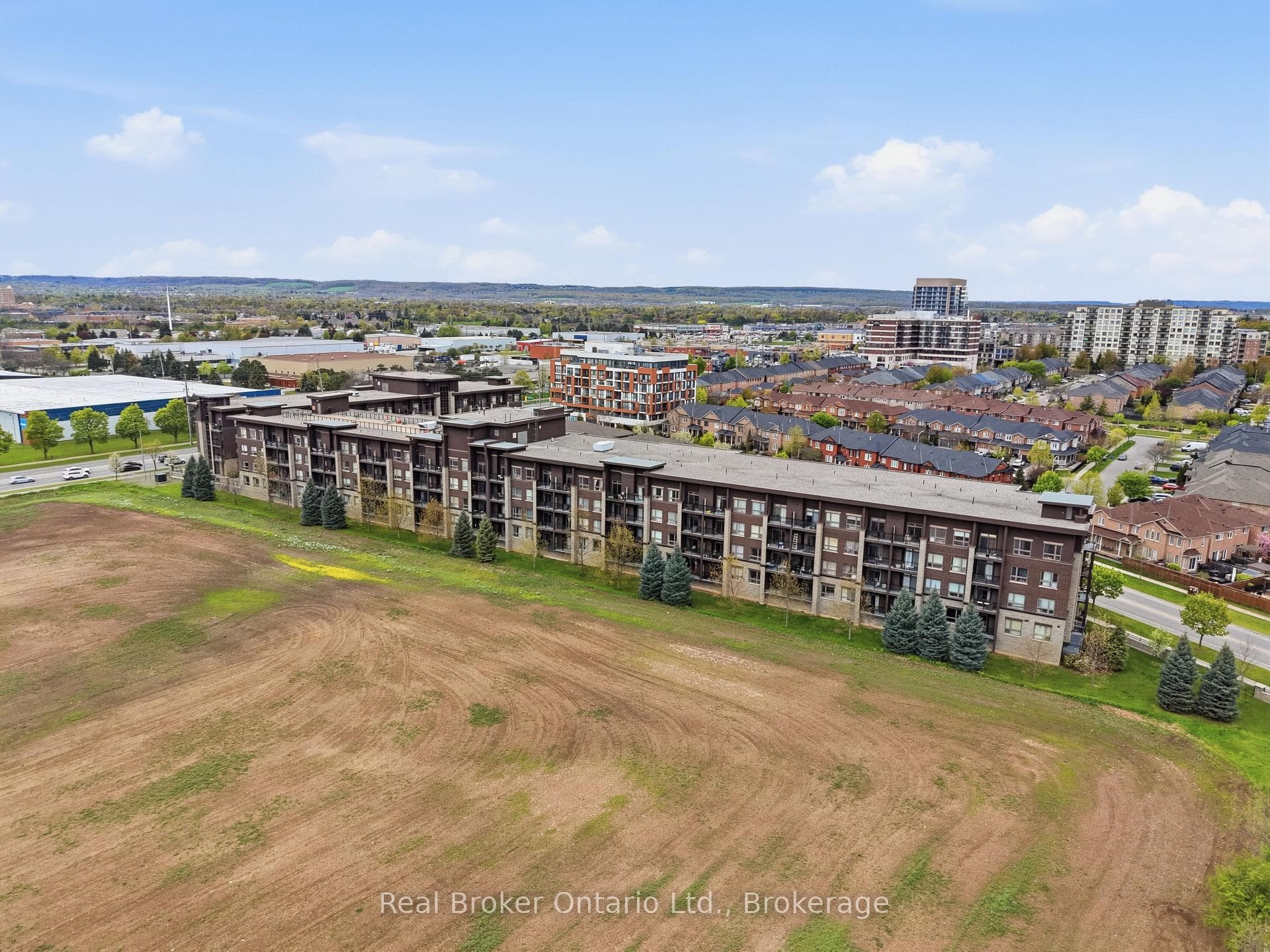 5010 Corporate Drive Unit 109 - Condo photo 35 of 38 in Burlington, Ontario