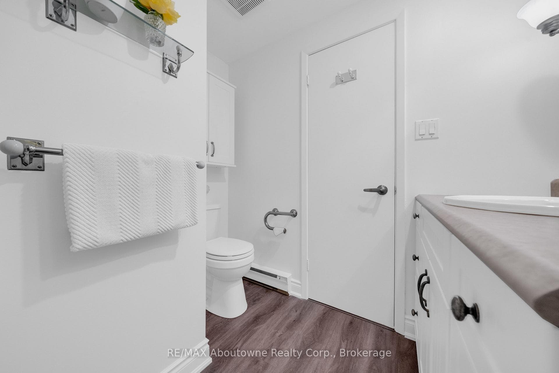 1270 Gainsborough Drive Unit 35 - Condo photo 32 of 50 in Oakville, Ontario