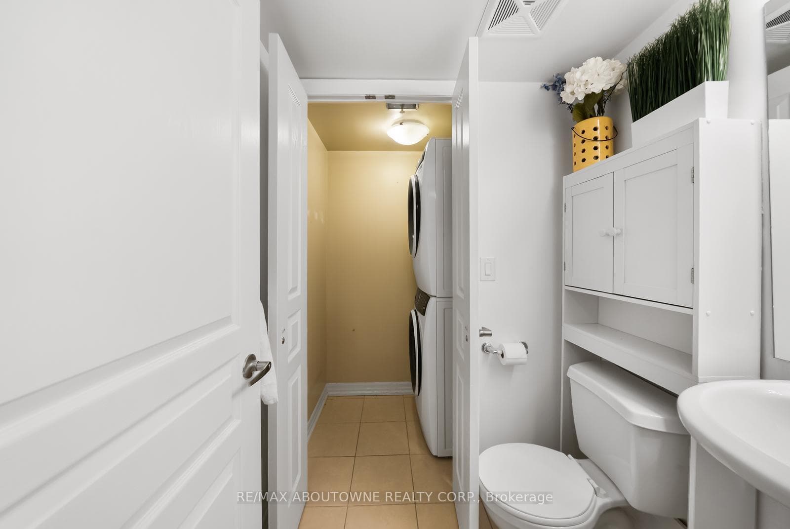 1940 Ironstone Drive Unit 808 - Condo photo 25 of 33 in Burlington, Ontario