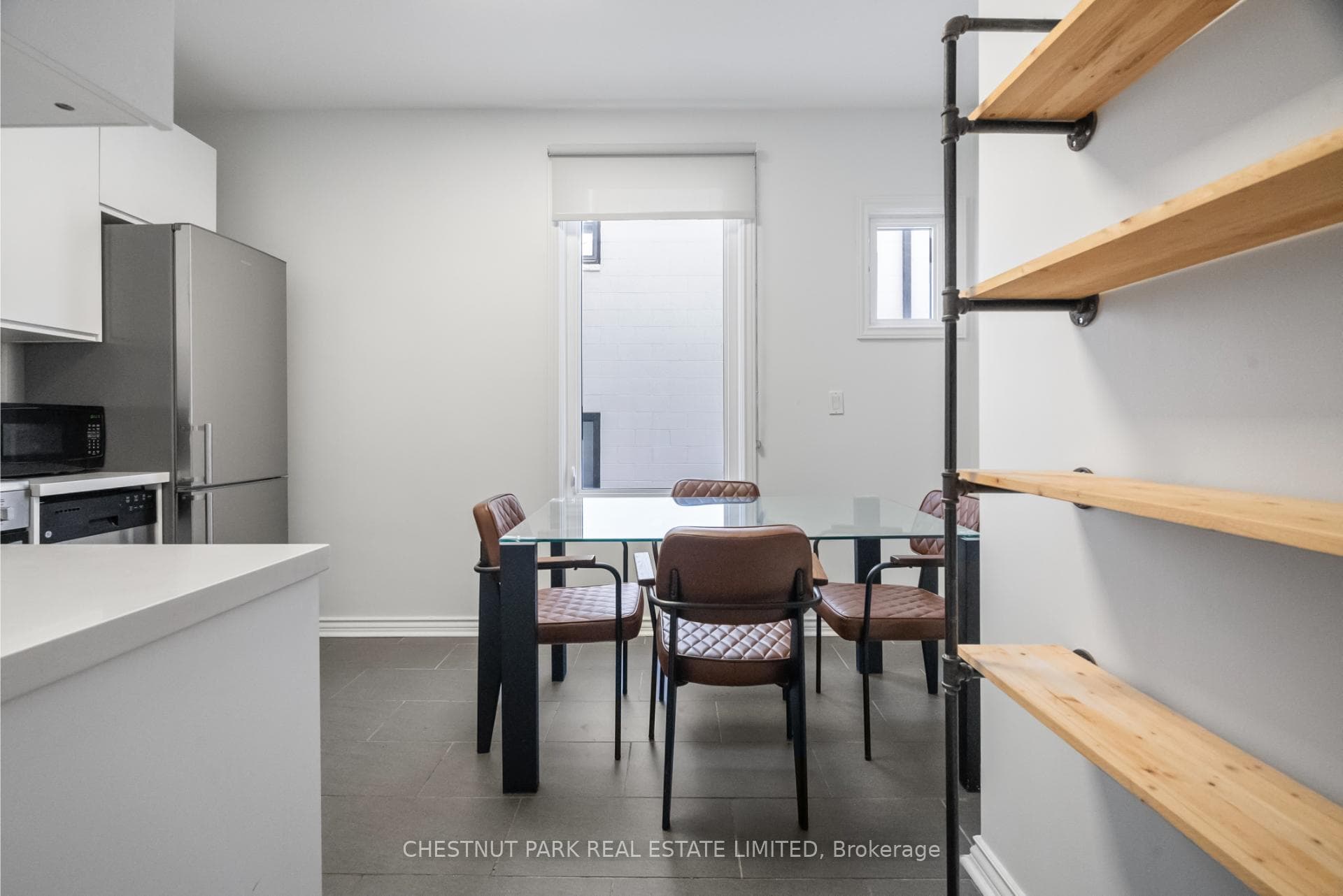371 Howland Avenue - Multi-Family photo 10 of 41 in Annex / Yorkville / Summerhill, Ontario