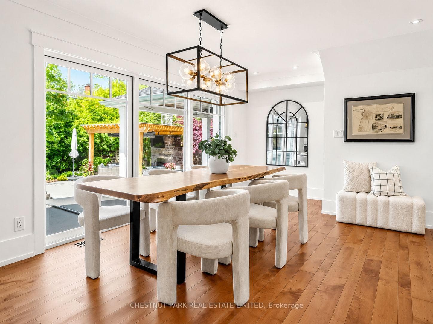 1403 Eden Place - Detached photo 14 of 50 in Burlington, Ontario