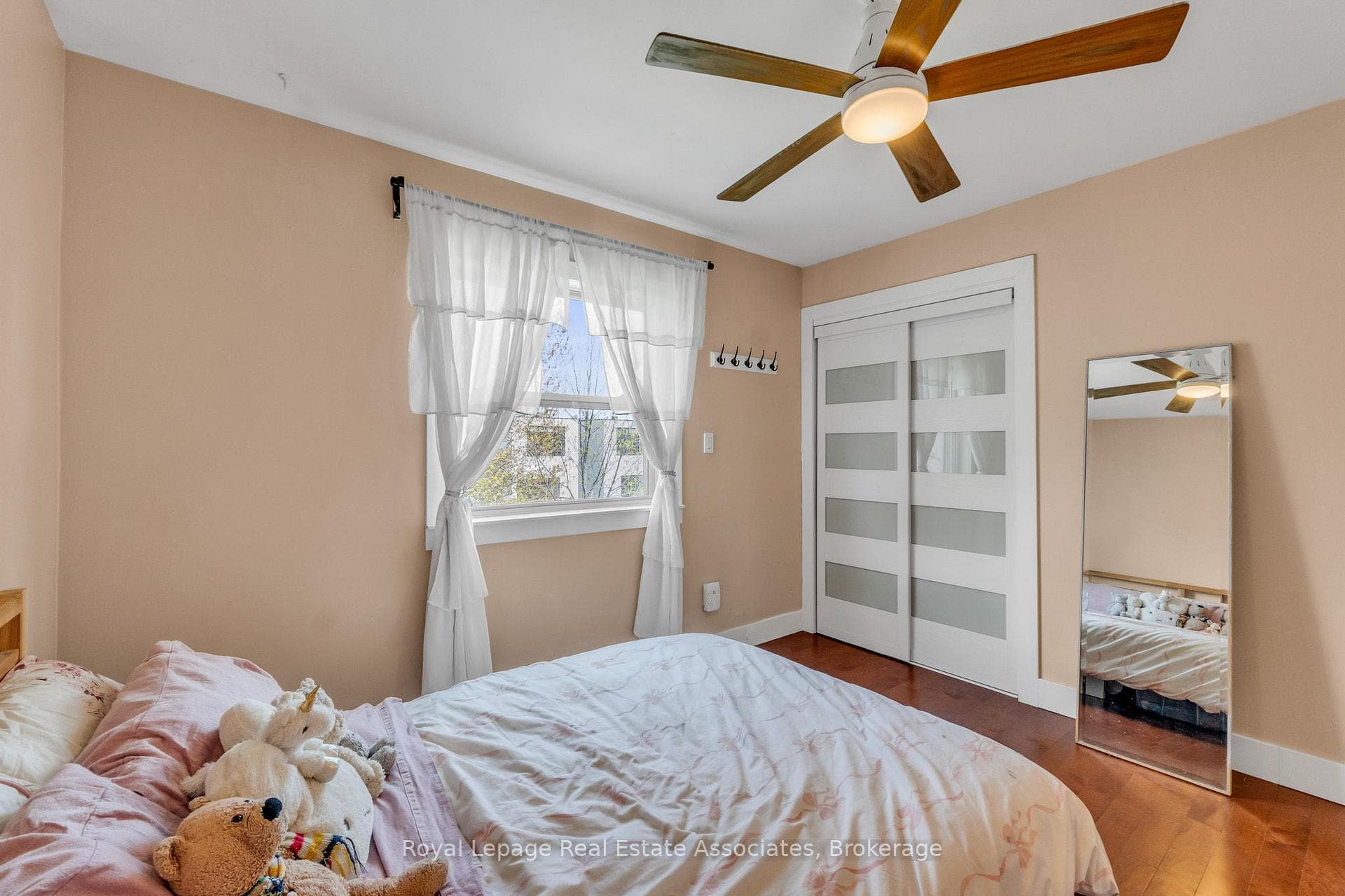 1043 Shaw Drive - Detached photo 24 of 45 in Mississauga, Ontario