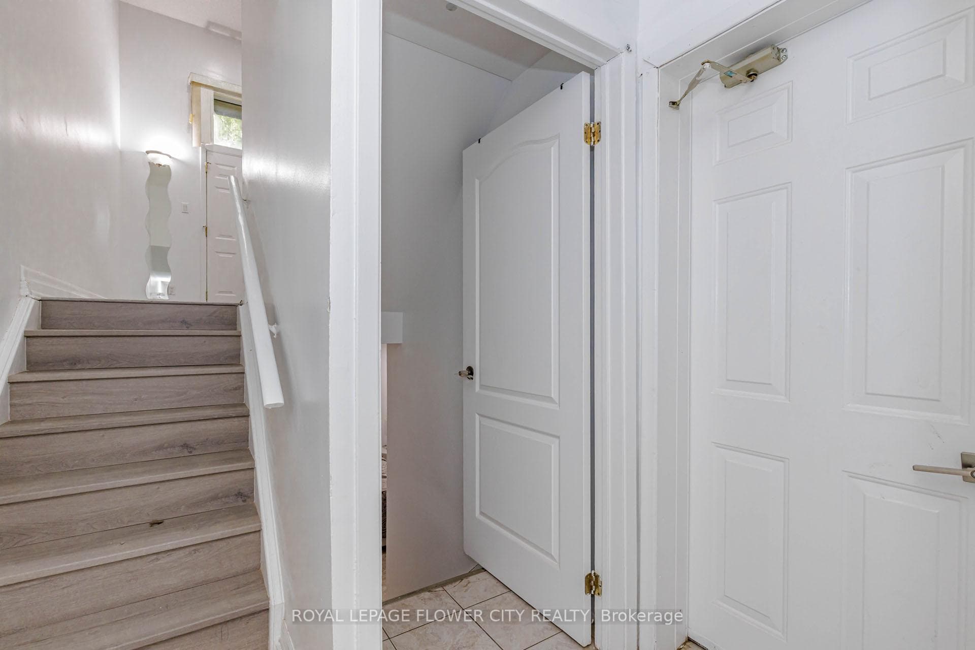 42 Briar Path - Condo photo 4 of 30 in Brampton, Ontario