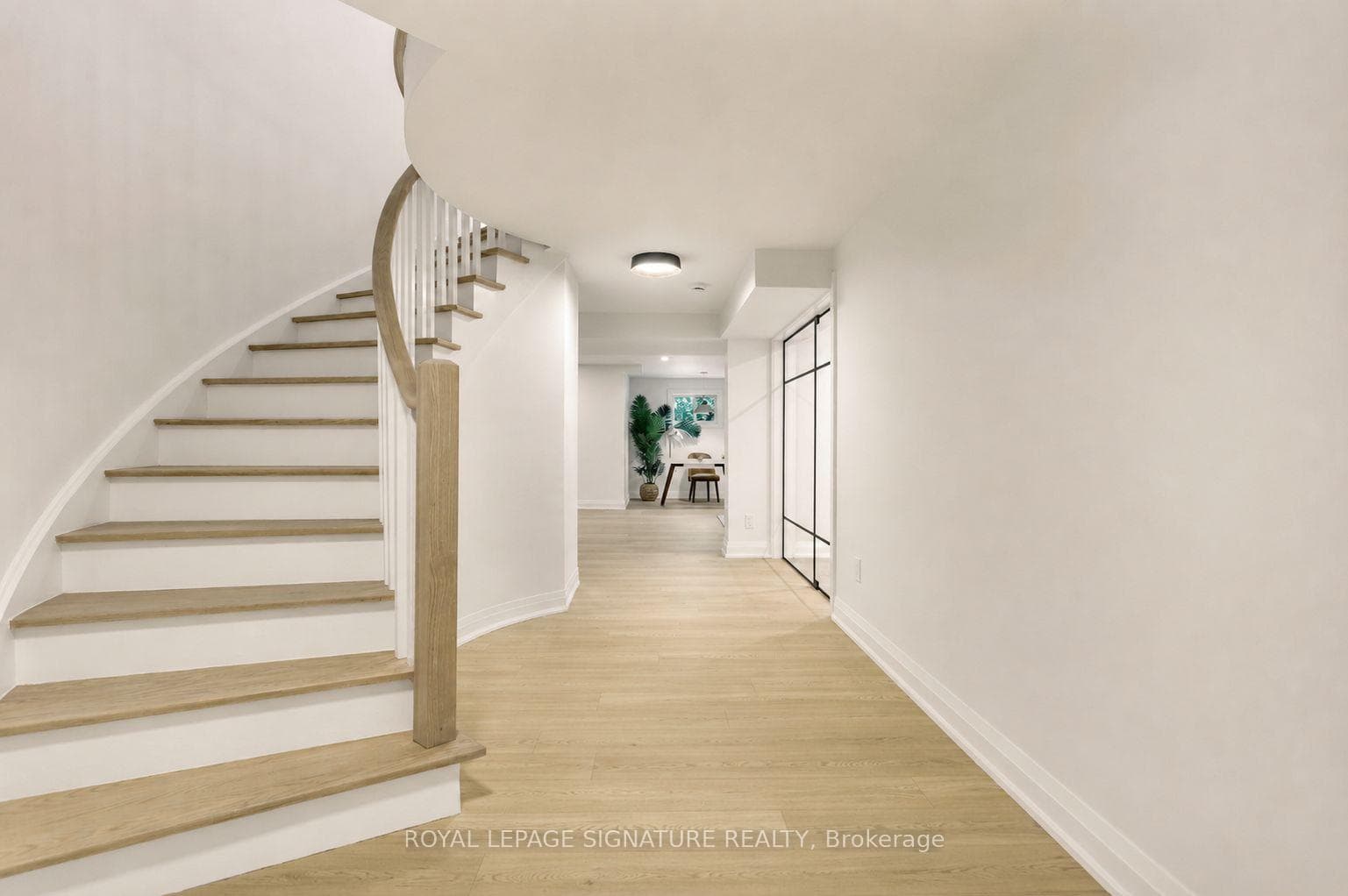 1026 Oak Meadow Road - Detached photo 38 of 50 in Oakville, Ontario
