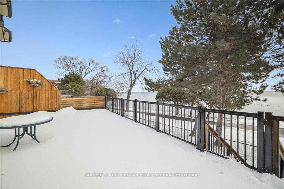 10 Southwind Terrace - Townhouse photo 35 of 43 in Oakville, Ontario