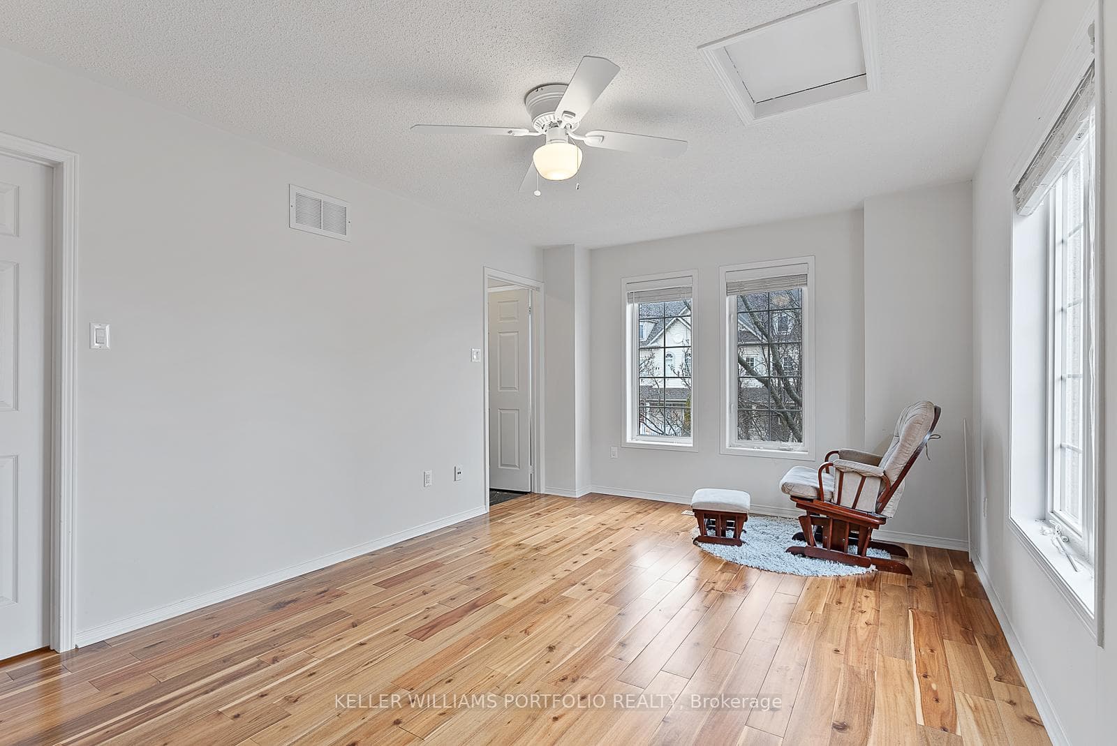 118 Gatwick Drive - Semi-Detached photo 23 of 50 in Oakville, Ontario