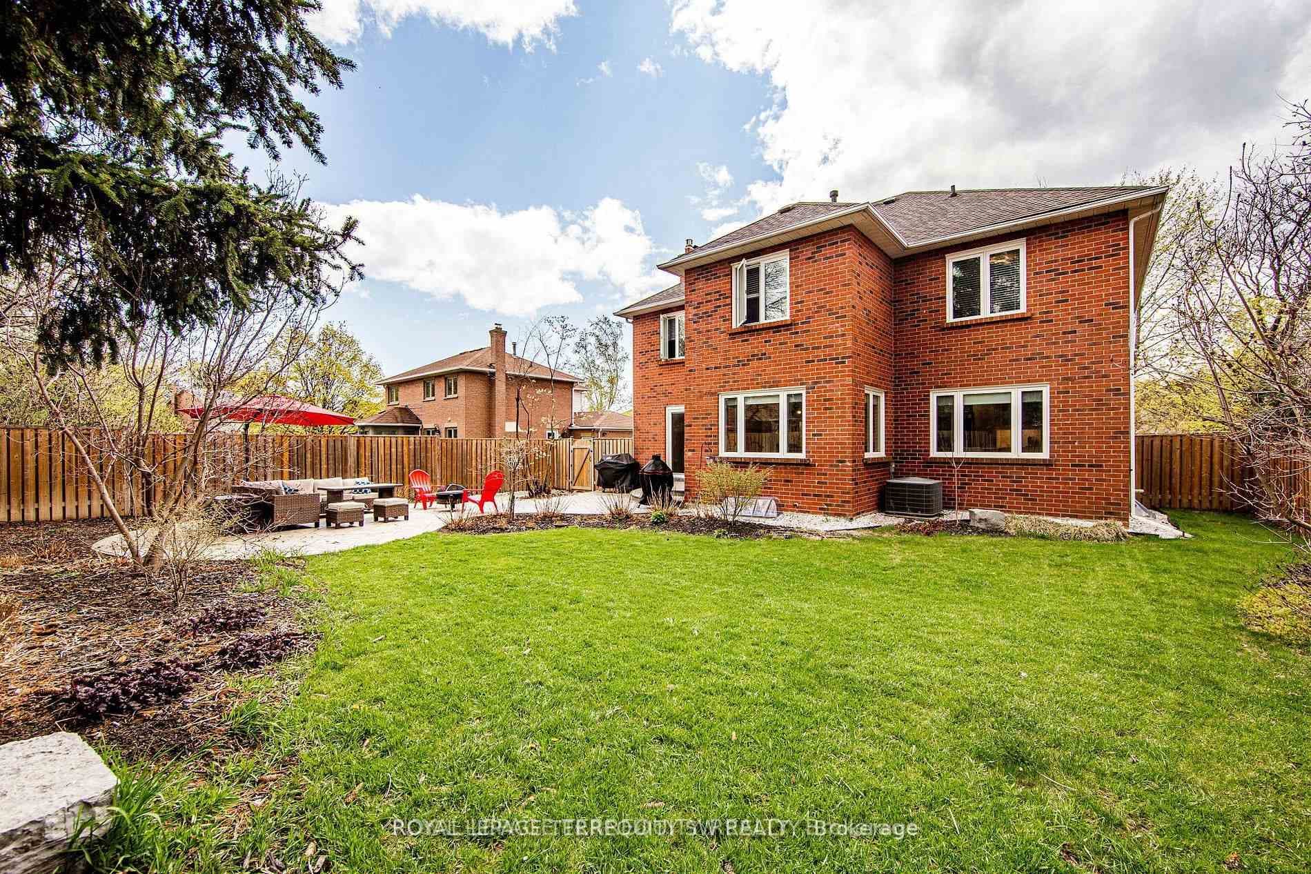 2025 Parklane Crescent - Detached photo 45 of 50 in Burlington, Ontario