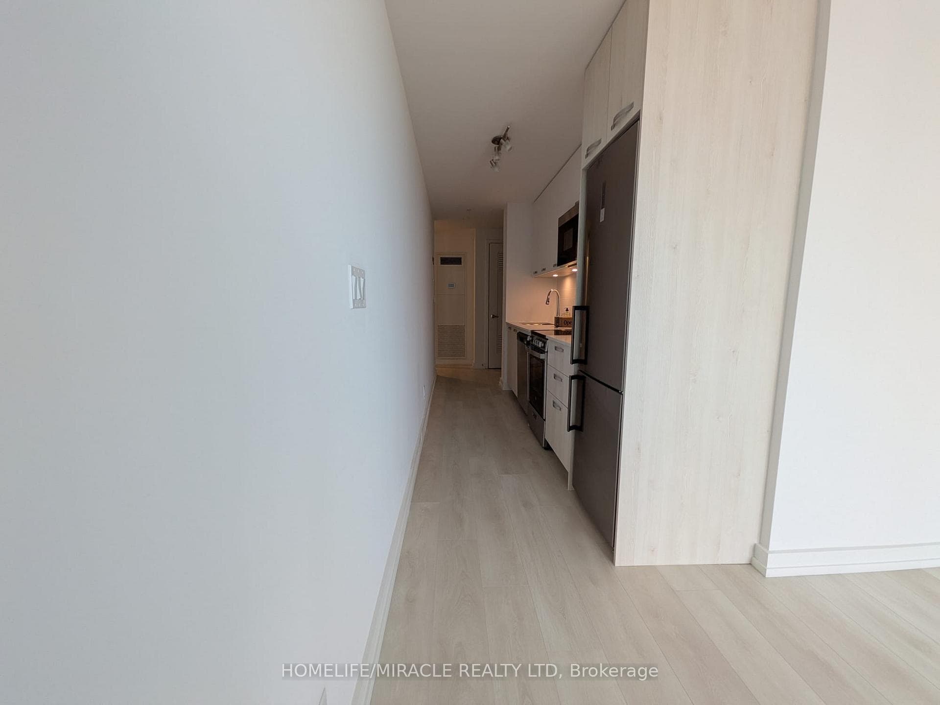 75 James Street Unit 2307 - Condo photo 7 of 13 in Hamilton, Ontario