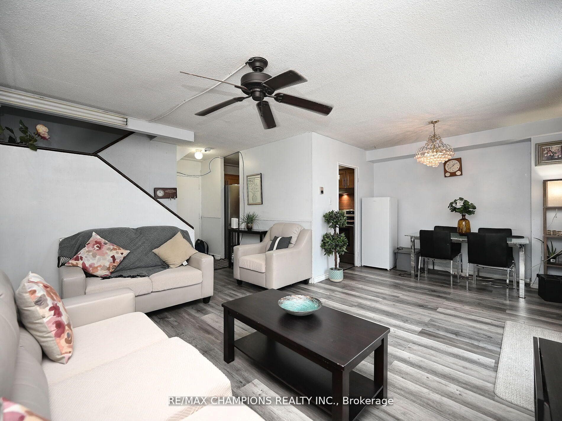1050 Stainton Drive Unit 112 - Condo photo 17 of 19 in Mississauga, Ontario