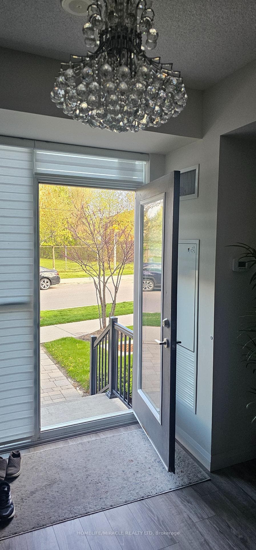 22 East Haven Drive Unit 119 - Condo photo 3 of 20 in Birch Cliff / Cliffside, Ontario