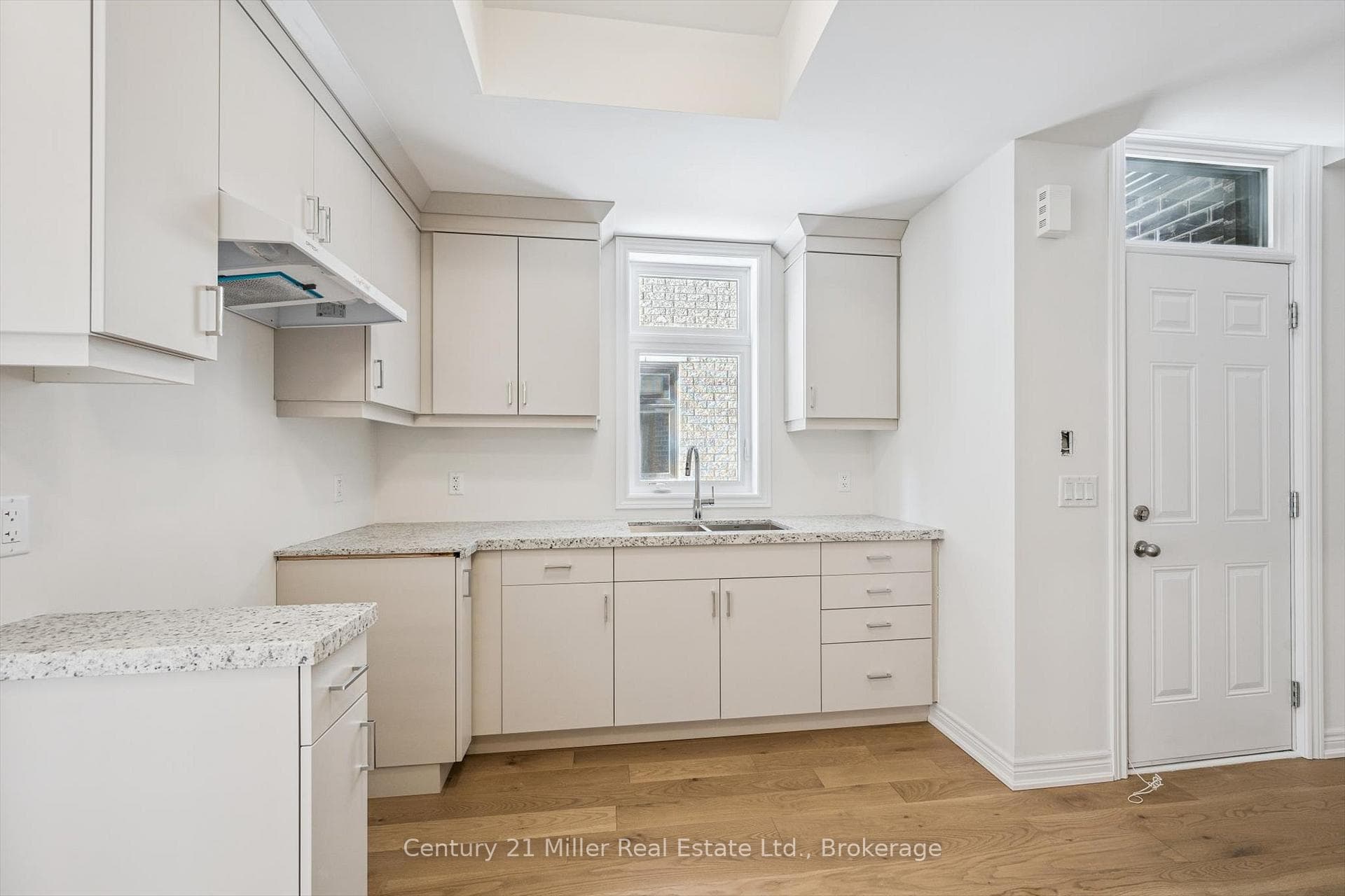 3199 Sixth Line - Townhouse photo 27 of 38 in Oakville, Ontario