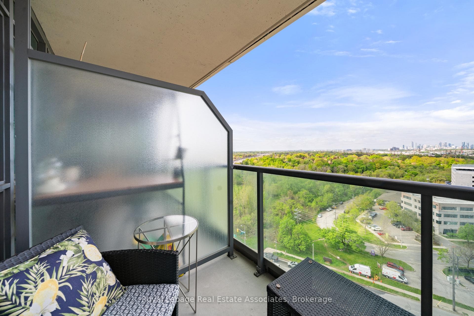 225 Sherway Gardens Road Unit 1601 - Condo photo 14 of 15 in Etobicoke (Islington / Rexdale), Ontario