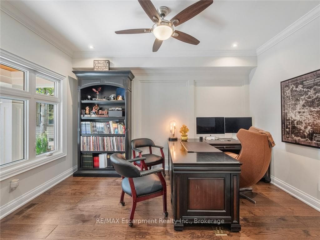 3087 Lakeshore Road - Detached photo 6 of 50 in Burlington, Ontario