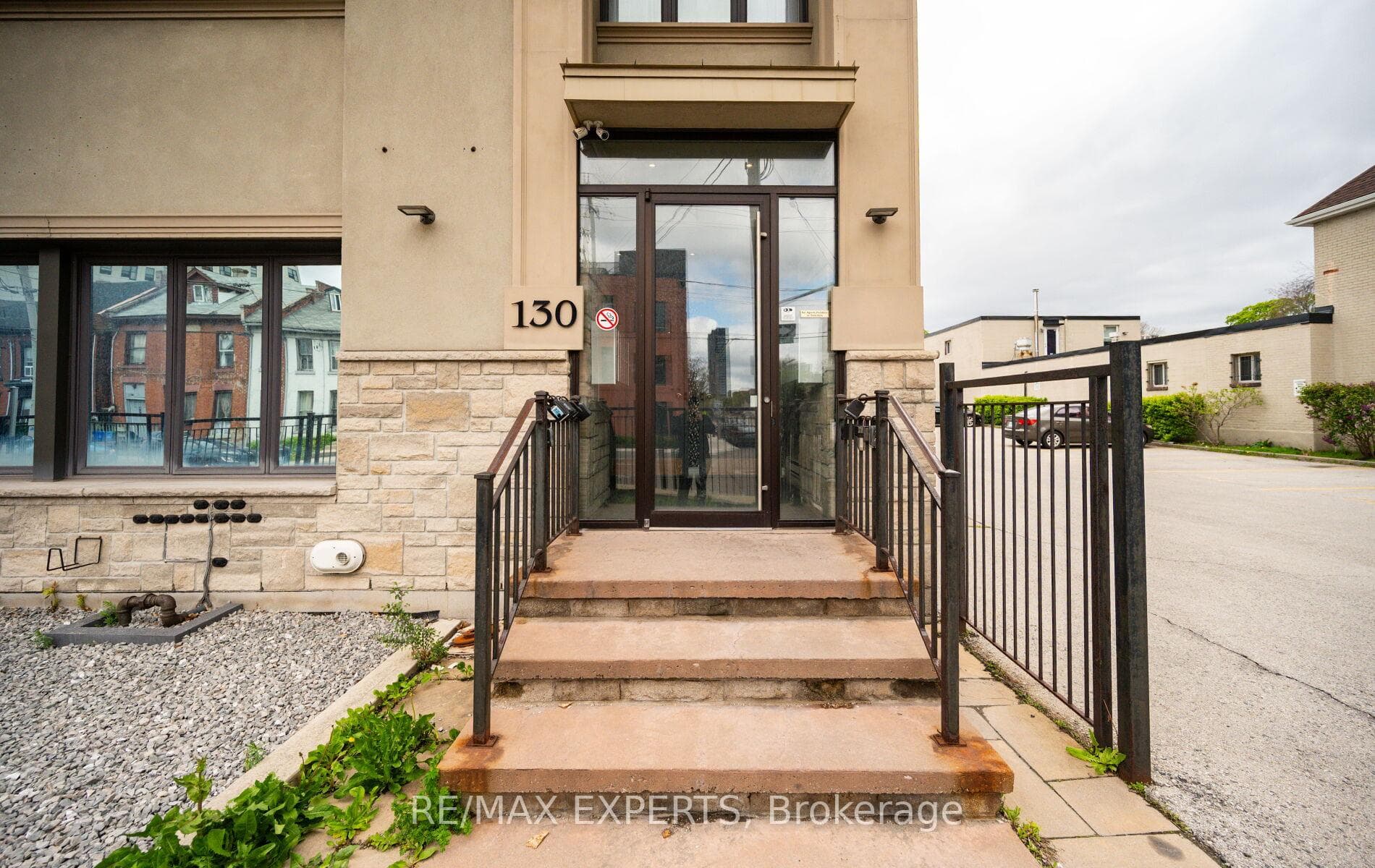 130 Wellington Street - Condo photo 3 of 13 in Hamilton, Ontario