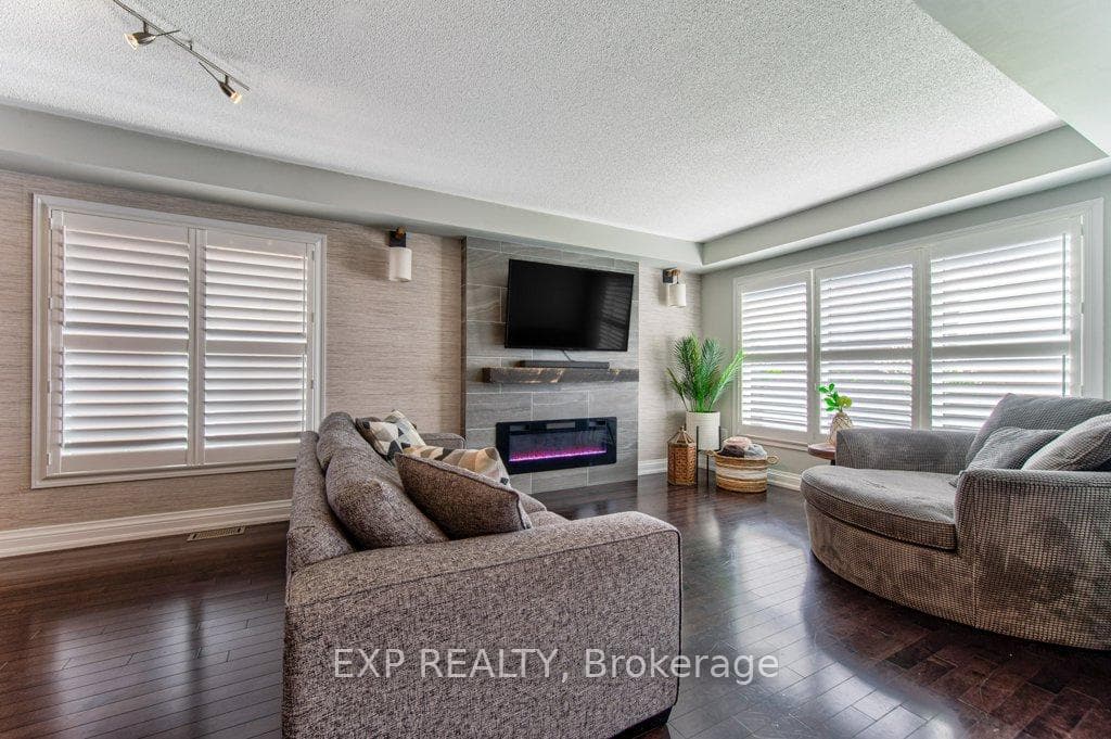 76 Ruhl Drive - Detached photo 13 of 50 in Milton, Ontario