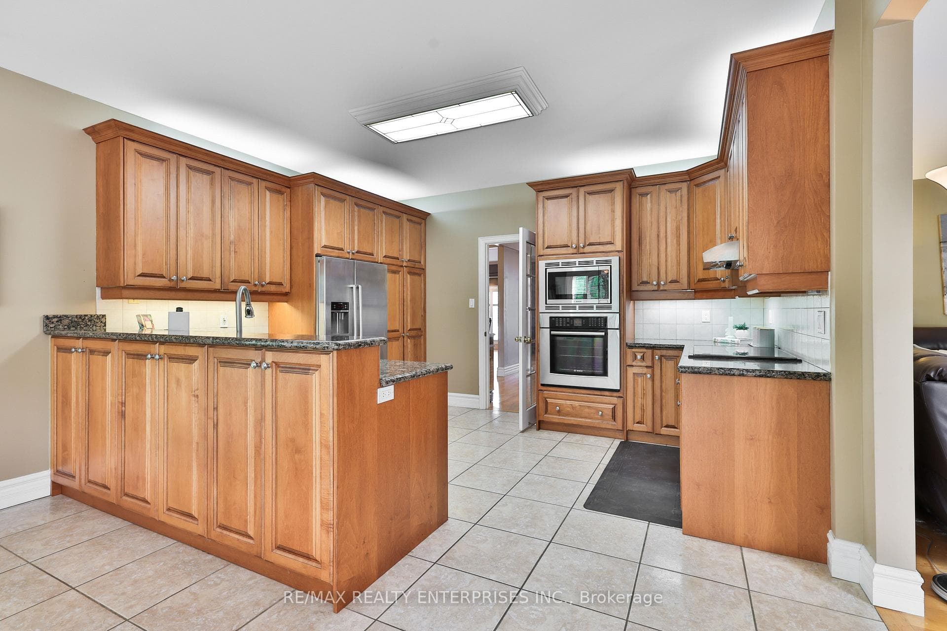 1832 Chesbro Court - Detached photo 13 of 44 in Mississauga, Ontario