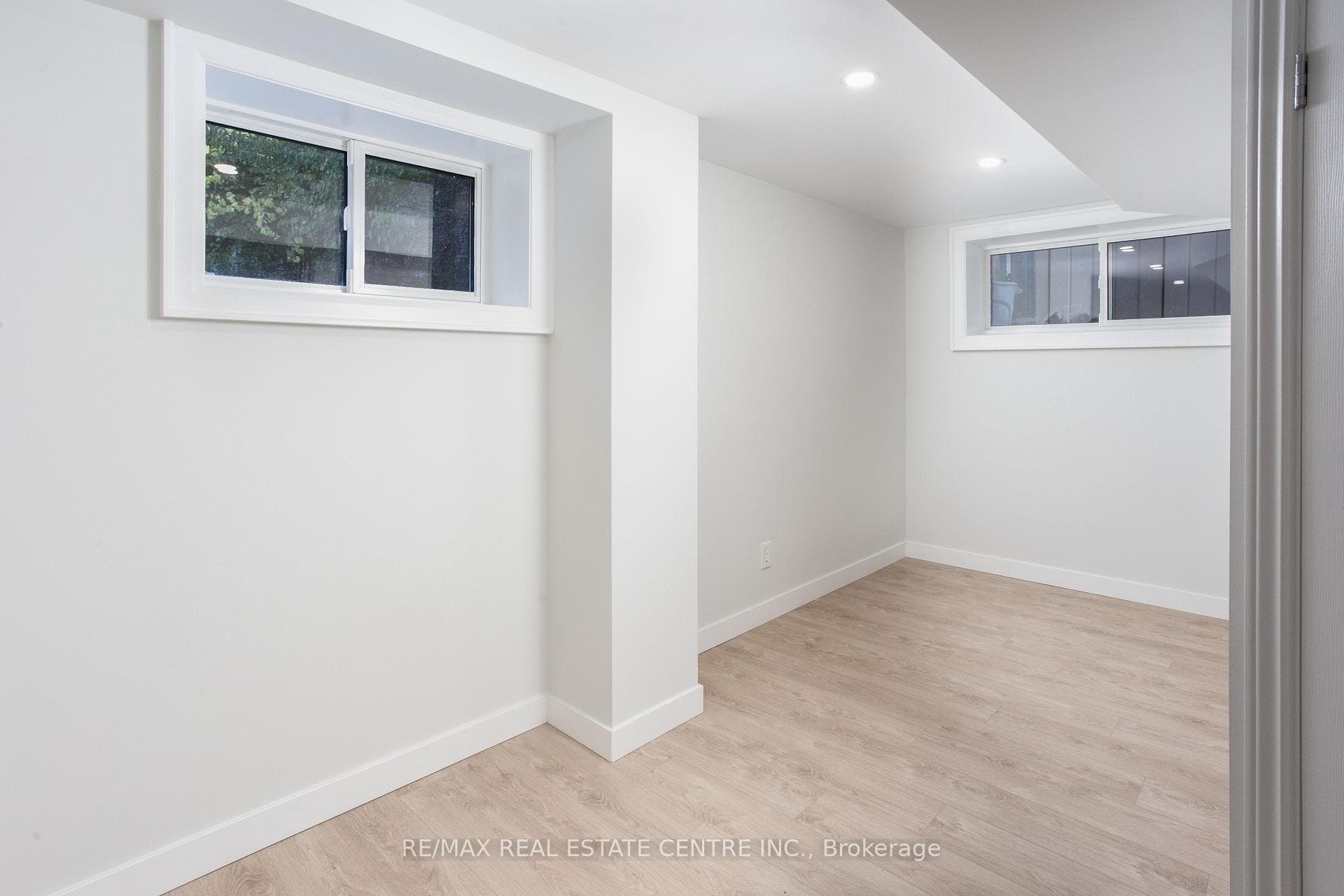 446 Willis Drive - Detached photo 27 of 35 in Oakville, Ontario