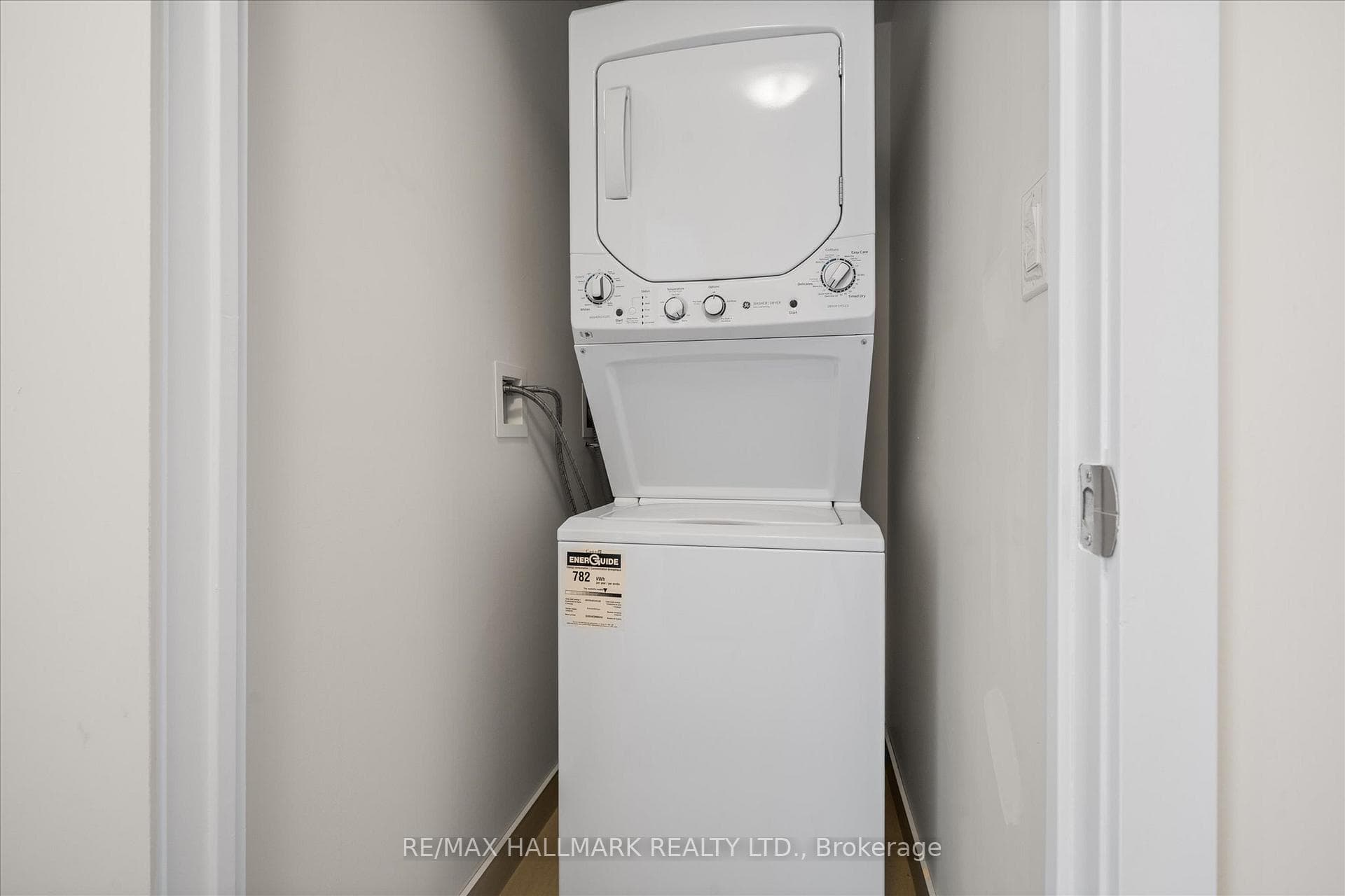 1350 Kingston Road Unit 409 - Condo photo 26 of 34 in Birch Cliff / Cliffside, Ontario