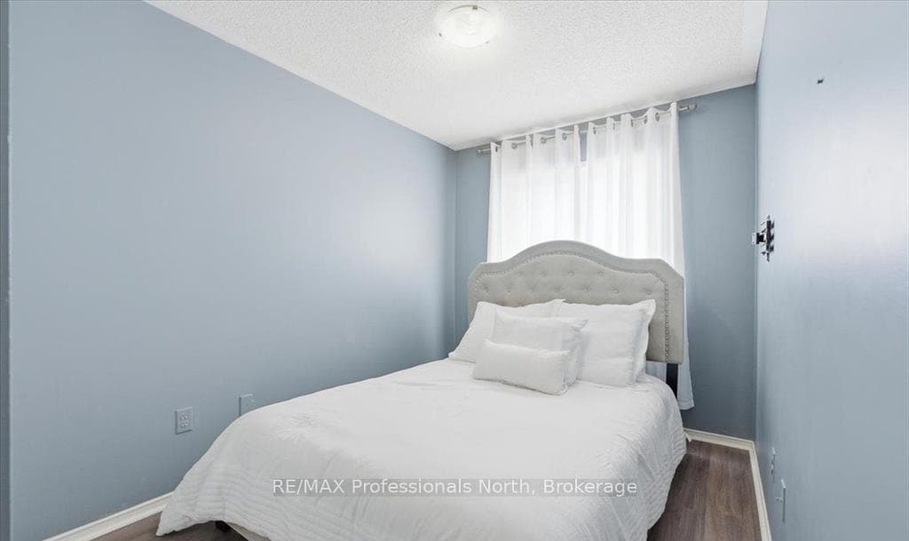 98 Roxton Road - Semi-Detached photo 17 of 28 in Oakville, Ontario