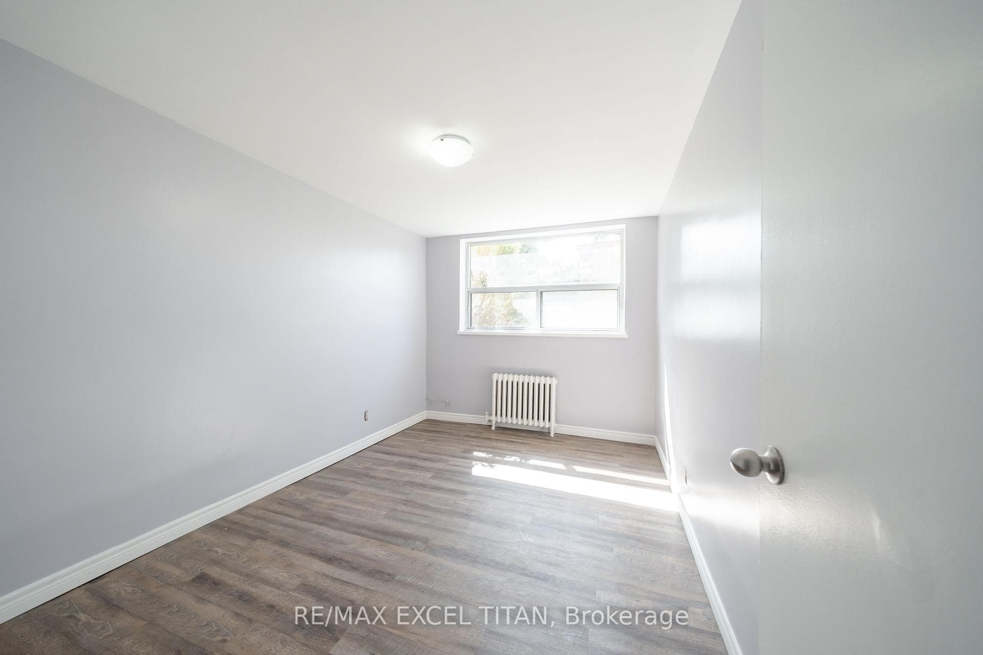 799 Robinson Street Unit 11 - Condo photo 6 of 13 in Burlington, Ontario