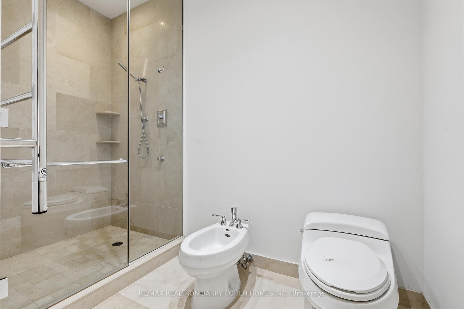183 Wellington Street Unit 4502 - Condo photo 19 of 34 in Downtown Toronto / Waterfront, Ontario