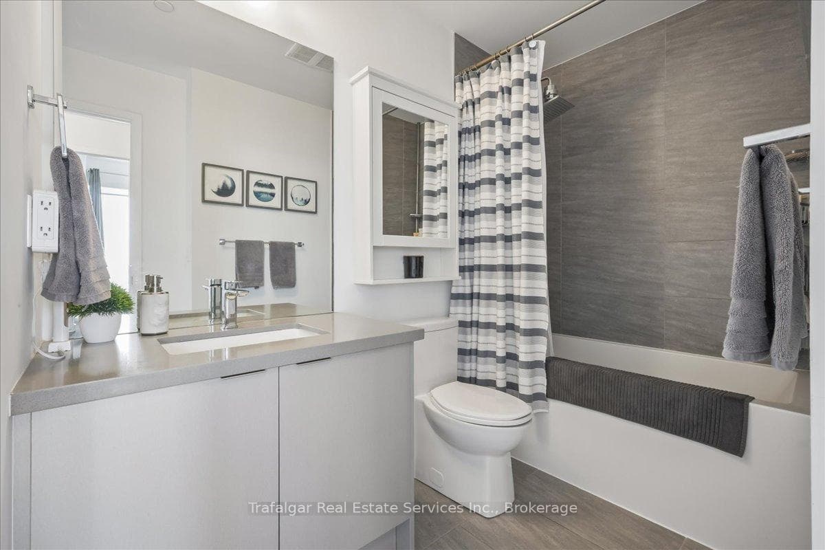 297 Oak Walk Drive Unit 1807 - Condo photo 29 of 35 in Oakville, Ontario