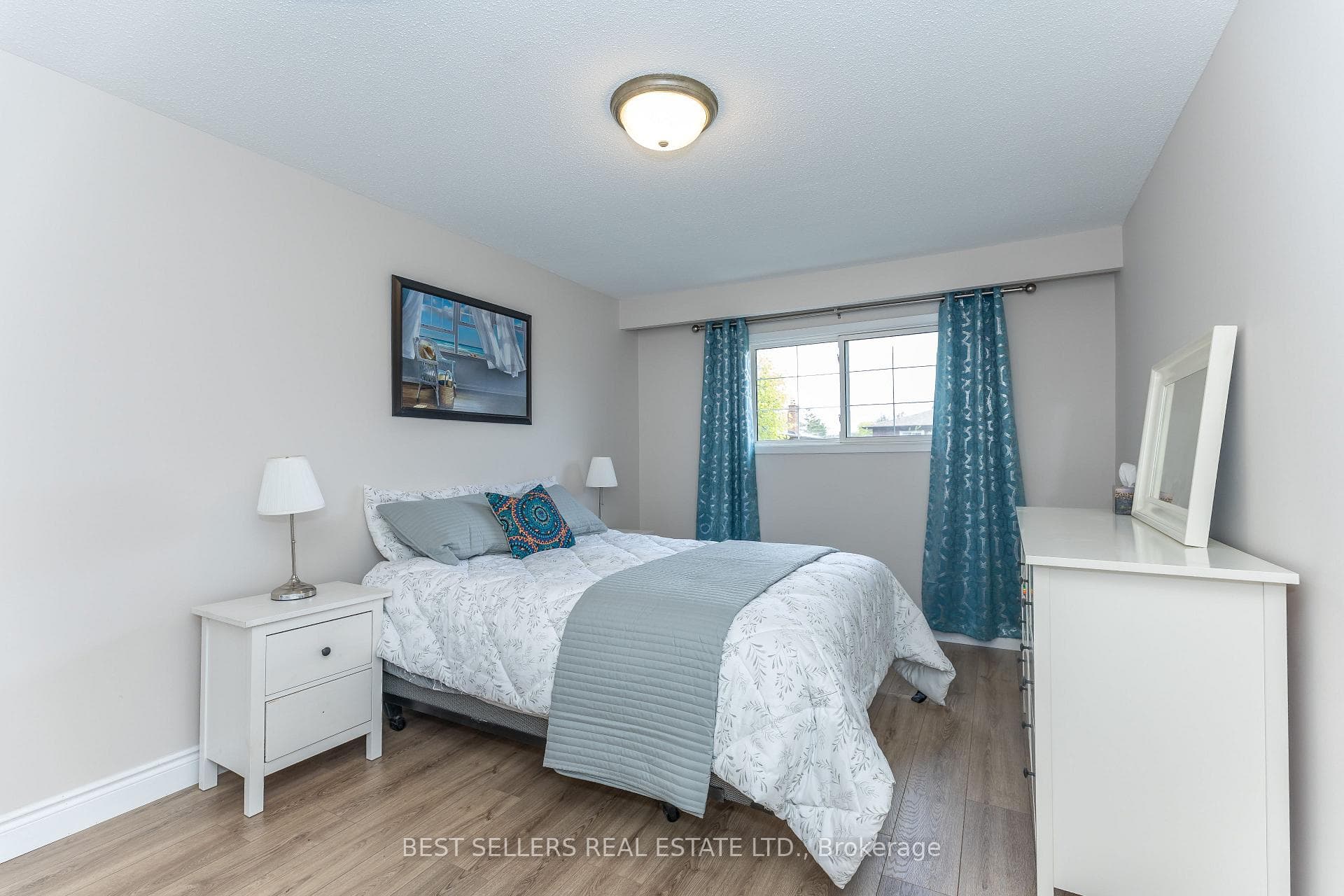 2554 Palisander Avenue - Semi-Detached photo 16 of 31 in Mississauga, Ontario