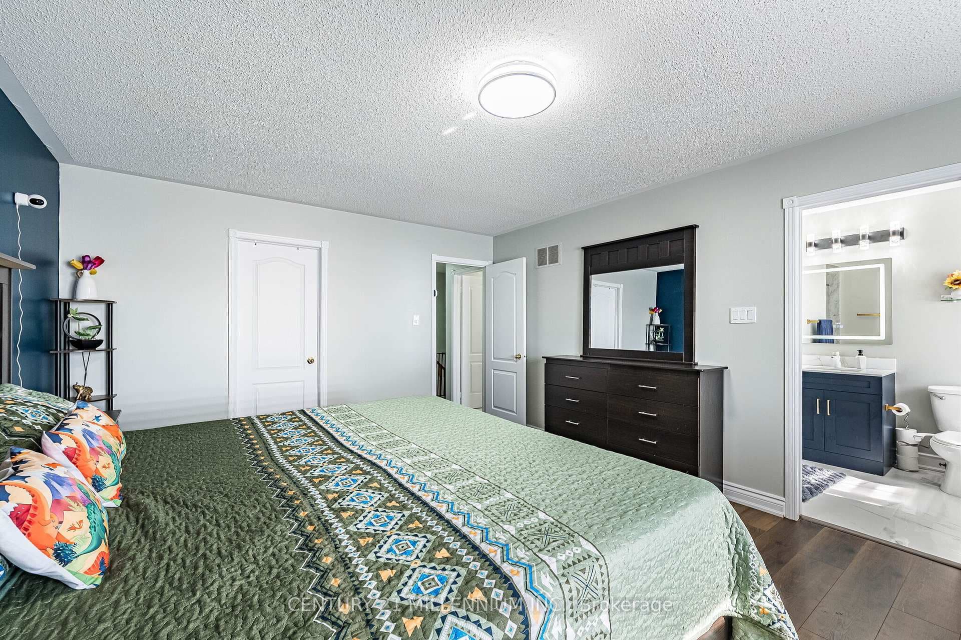 100 Monaco Court - Townhouse photo 14 of 50 in Brampton, Ontario