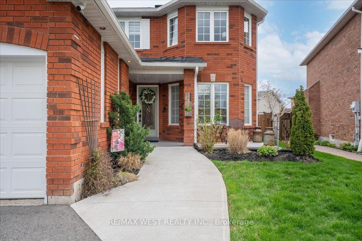 12 Berrydown Drive - Detached photo 3 of 50 in Caledon, Ontario
