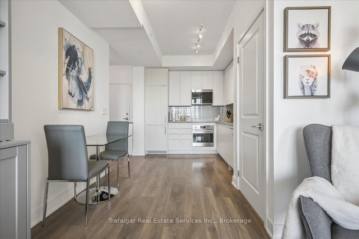 297 Oak Walk Drive Unit 1807 - Condo photo 19 of 35 in Oakville, Ontario
